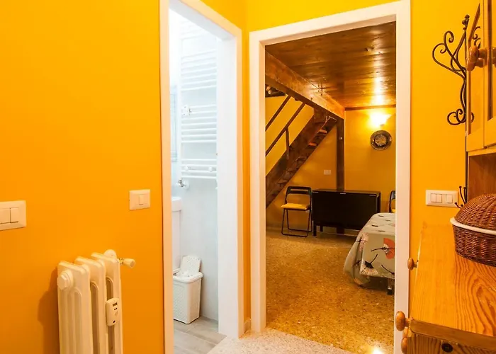 Apartment Wood Easy Flat Rome